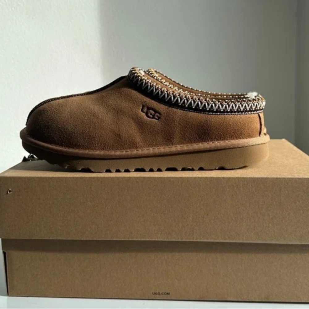 Ugg Tasman - Picture 2 of 2
